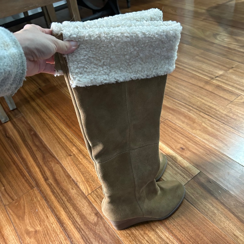 Lucky Brand Tan Suede Knee High Wedge Boots Faux Shearling Trim 7.5M